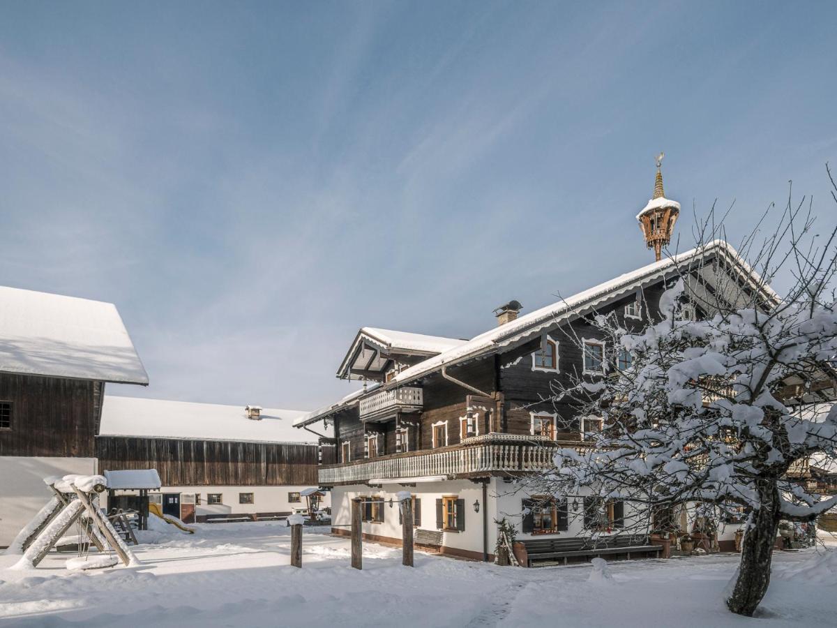 Kinderbauernhof Scharrerhof ホラースバッハ・イム・ピンツガウ エクステリア 写真